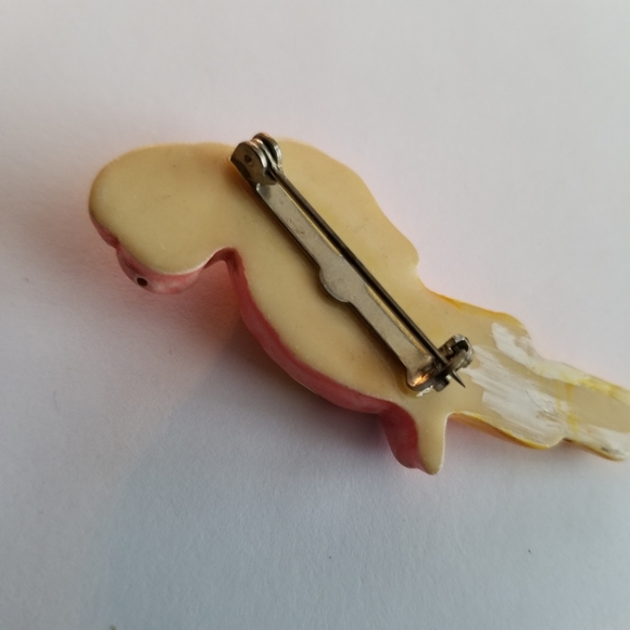 Vintage parrot bird brooch pink yellow pin vaporwave - Picture 8 of 10